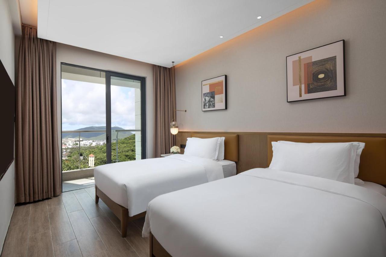 Holiday Inn&Suites Sanya Yalong Bay, an IHG Hotel Bagian luar foto